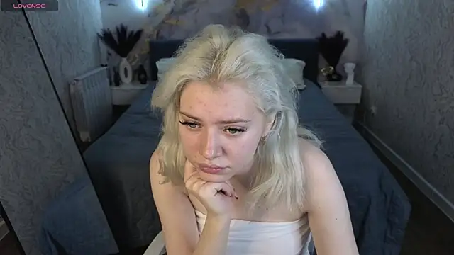 Snapshot of Kate_Krose chatting on 18, 2, 2026 Kate Krose online show from 18, 2, 2026