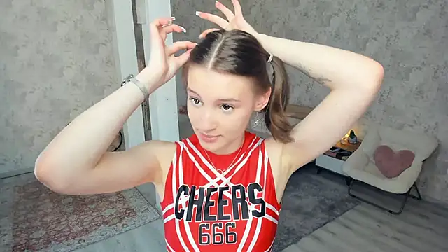 LianneBynon online show from 4, 5, 2026