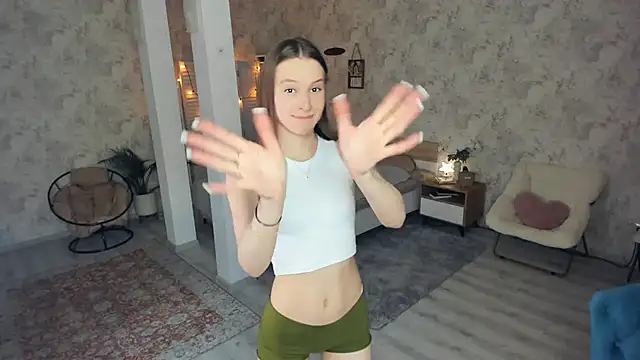 LianneBynon online show from 4, 6, 2026