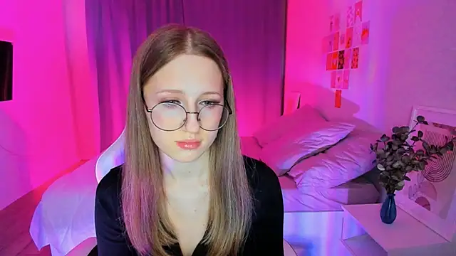 Vega Taylor online show from 2, 3, 2026