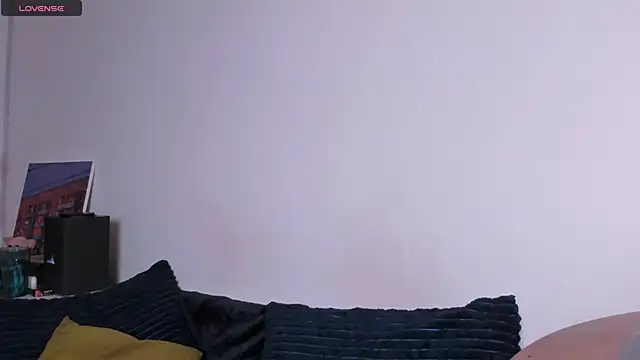 miabellee  online show from 1, 6, 2026