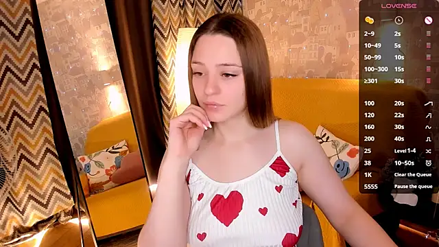 Snapshot of cherrykississ chatting on 11, 7, 2026 cherrykississ online show from 11, 7, 2026