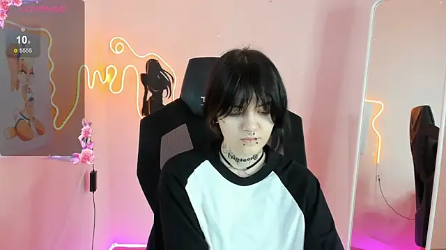 Emma Darkkk online show from 7, 3, 2026