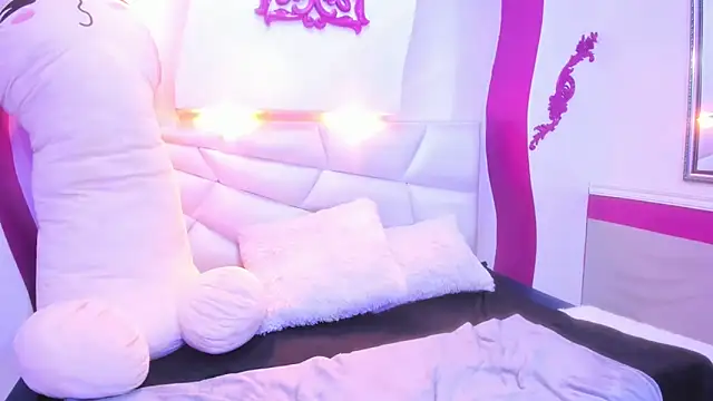 Keiry Paloma online show from 10, 3, 2026