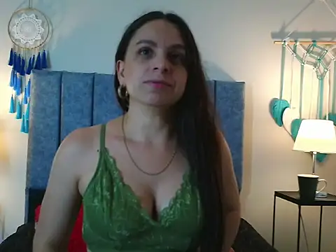 NatalyGuzman26 online show from 14, 2, 2026