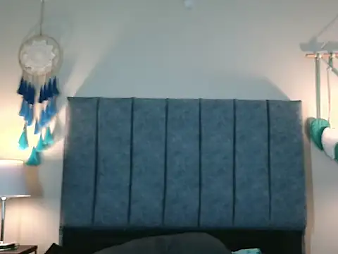 NatalyGuzman26 online show from 4, 6, 2026