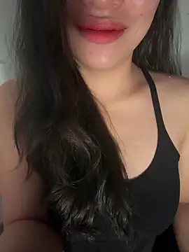 QuynhAnh 2k1 online show from 25, 2, 2026