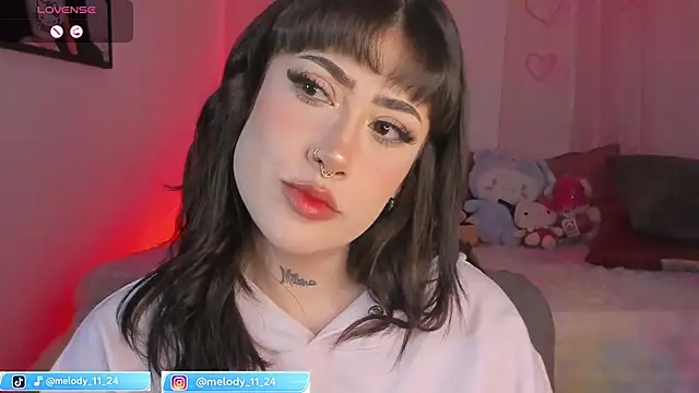 Snapshot of Tamara_uwu chatting on 3, 6, 2026 Tamara uwu online show from 3, 6, 2026