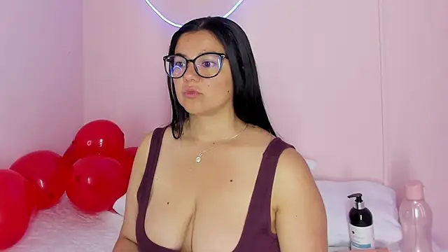 MiaFoxx149 online show from 28, 2, 2026