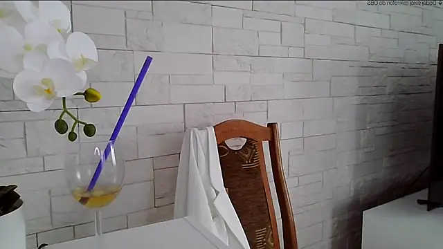 JuliaLovely online show from 24, 5, 2026