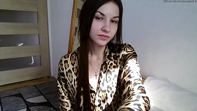 JuliaLovely online show from 23, 4, 2026