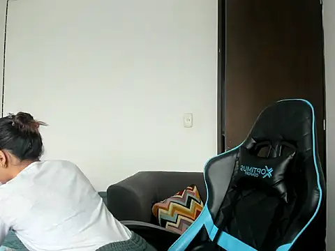 Megan Blue  online show from 6, 3, 2026