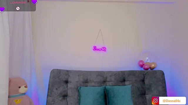 DannaCouper  online show from 2, 4, 2026