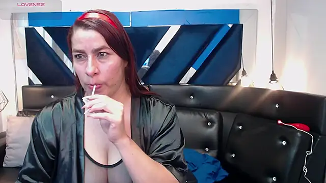 Snapshot of Alison-mar chatting on 17, 6, 2026 Alison-mar online show from 17, 6, 2026