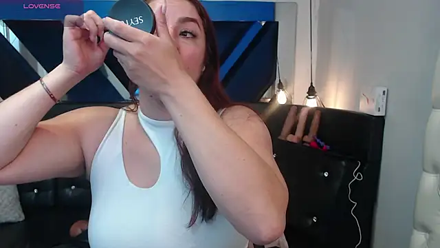 Snapshot of Alison-mar chatting on 14, 7, 2026 Alison-mar online show from 14, 7, 2026