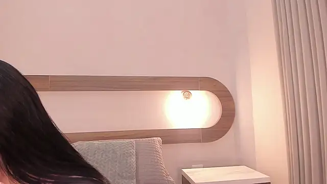 Snapshot of Violeta_sum chatting on 3, 6, 2026 Violeta sum online show from 3, 6, 2026