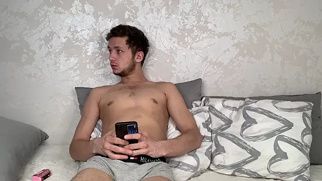 MoonBabyCouple online show from 21, 3, 2026