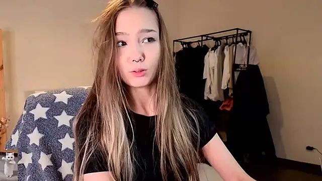 HoneyComfy online show from 13, 4, 2026