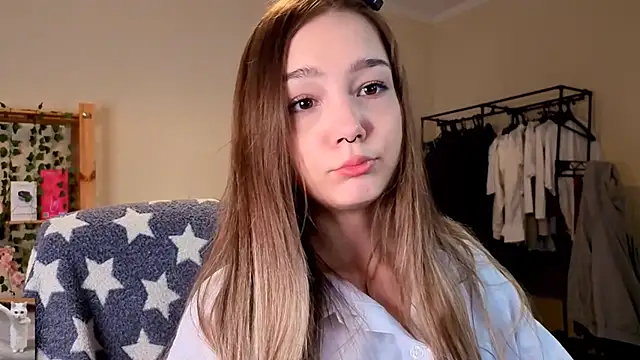 HoneyComfy online show from 8, 4, 2026