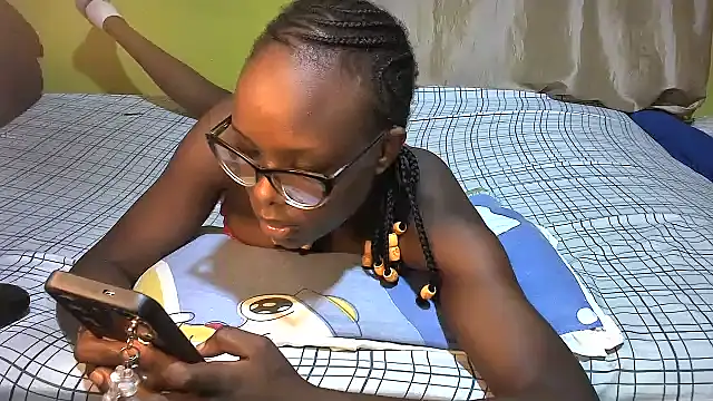Sweet Berry- online show from 29, 4, 2026