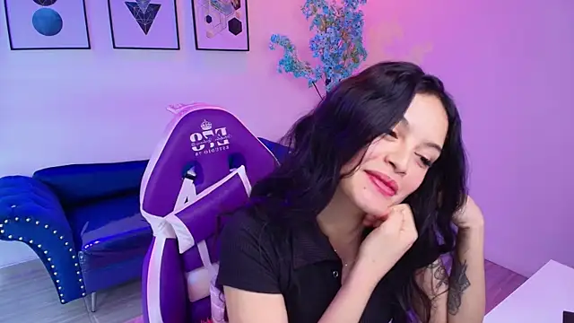 Maddie T18 online show from 30, 4, 2026