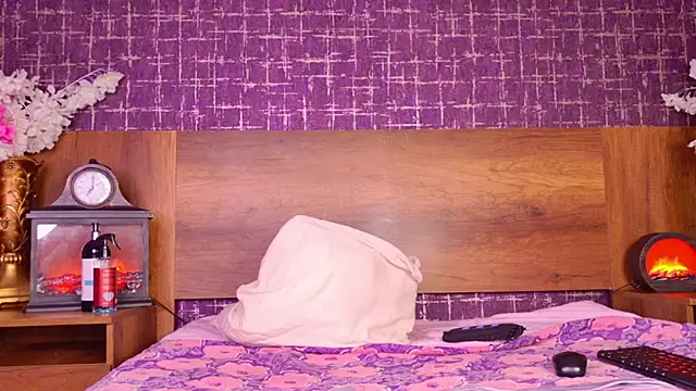 mollyjackson  online show from 1, 2, 2026