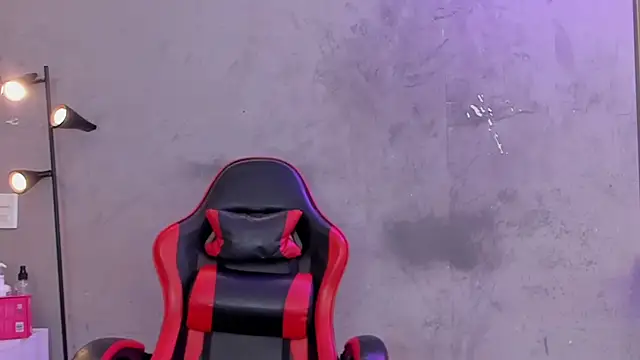 naomi  blair online show from 3, 4, 2026