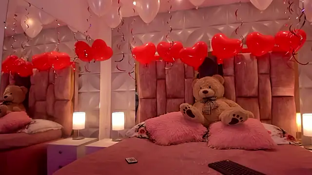 Paris Velvet online show from 21, 2, 2026