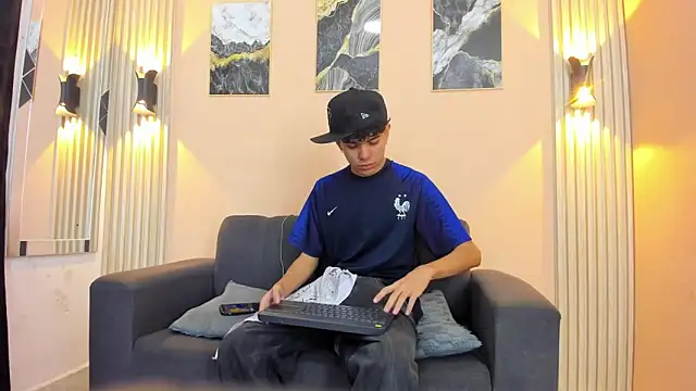 Snapshot of DesiresOfOlympus_ chatting on 2, 5, 2026 DesiresOfOlympus online show from 2, 5, 2026