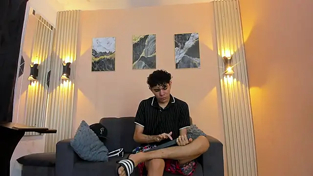 DesiresOfOlympus  online show from 18, 4, 2026