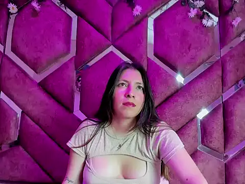 EmberCooper  online show from 15, 4, 2026