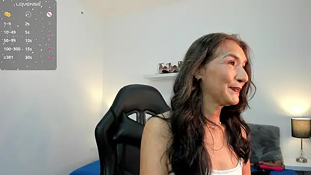 Snapshot of Emma_Mendozaa chatting on 19, 5, 2026 Emma Mendozaa online show from 19, 5, 2026