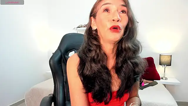 Snapshot of Emma_Mendozaa chatting on 23, 4, 2026 Emma Mendozaa online show from 23, 4, 2026
