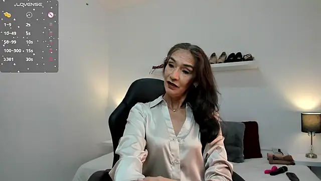 Snapshot of Emma_Mendozaa chatting on 15, 5, 2026 Emma Mendozaa online show from 15, 5, 2026