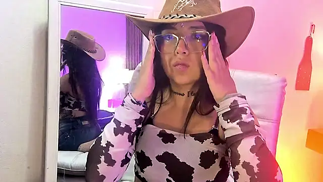Snapshot of mary_luckaysha_ chatting on 29, 5, 2026 mary luckaysha online show from 29, 5, 2026