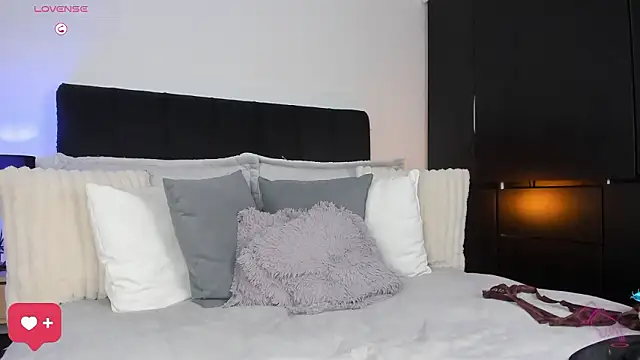 Amarae  online show from 27, 2, 2026