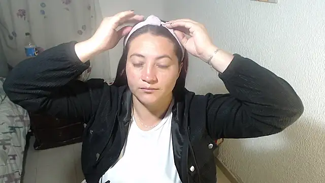 Snapshot of Nohelia_ chatting on 24, 5, 2026 Nohelia online show from 24, 5, 2026