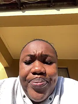 Snapshot of BankssWithTheBenz chatting on 26, 5, 2026 BankssWithTheBenz online show from 26, 5, 2026