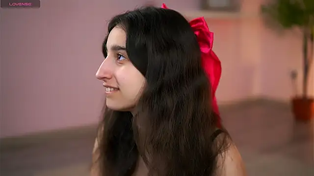 Snapshot of JullyFox chatting on 17, 5, 2026 JullyFox online show from 17, 5, 2026