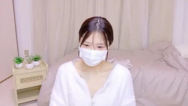  MIYUnya online show from 8, 2, 2026