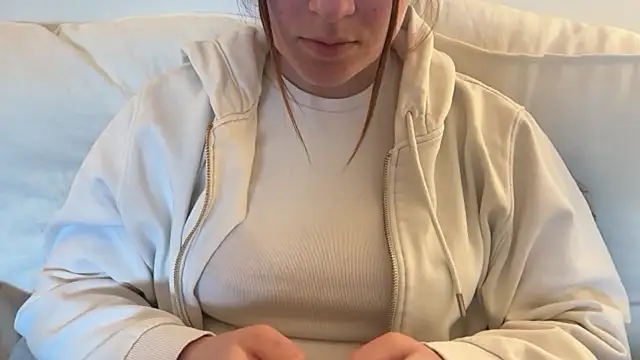 Lucyschickt online show from 26, 3, 2026