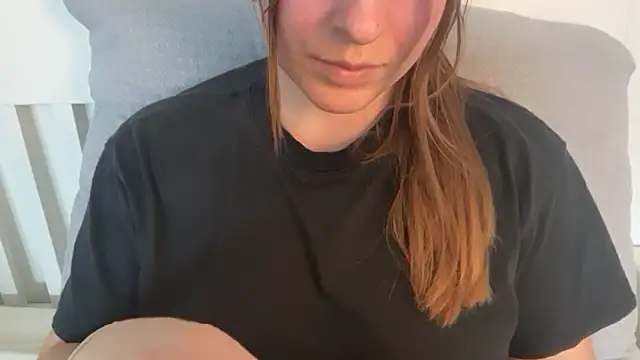 Snapshot of Lucyschickt chatting on 11, 6, 2026 Lucyschickt online show from 11, 6, 2026
