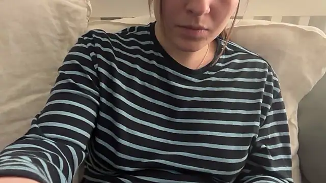 Lucyschickt online show from 12, 4, 2026