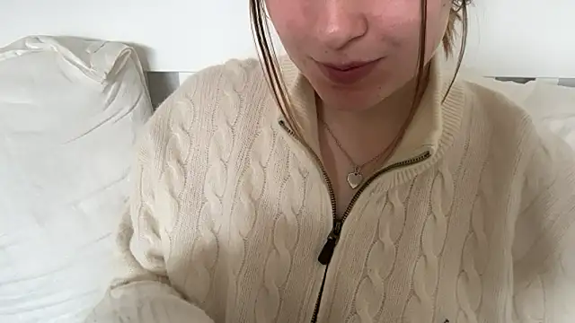 Lucyschickt online show from 25, 4, 2026