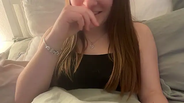 Lucyschickt online show from 20, 2, 2026