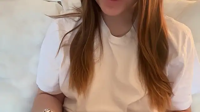 Lucyschickt online show from 5, 5, 2026