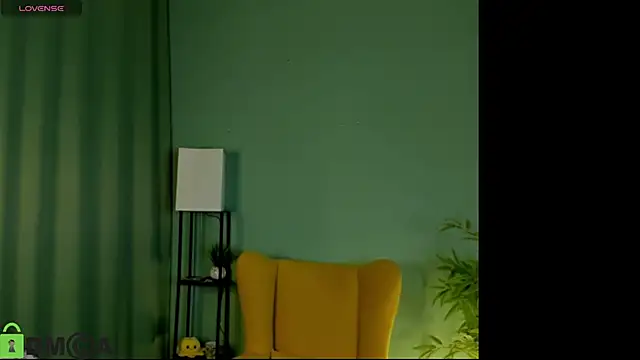 helenahoff online show from 15, 4, 2026