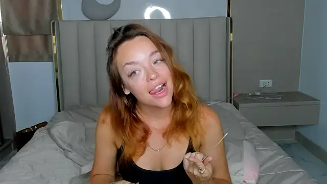 stellaa quenn online show from 13, 3, 2026