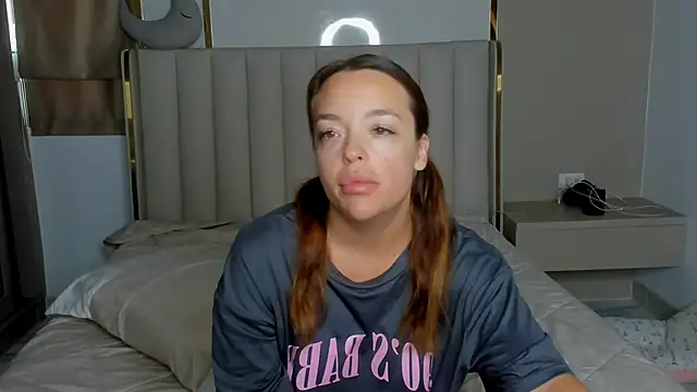 stellaa quenn online show from 10, 4, 2026