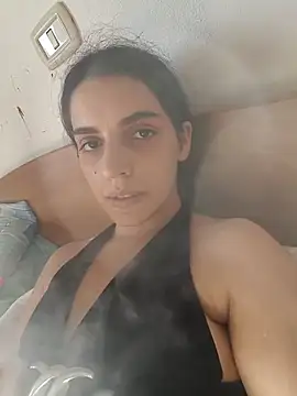 SoniaMoonnnnn online show from 23, 5, 2026